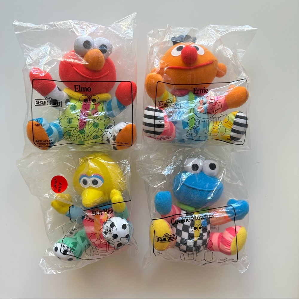 Vintage Sesame Street Stuffed Animals - Elmo, Ernie, Big Bird, Cookie Monster
